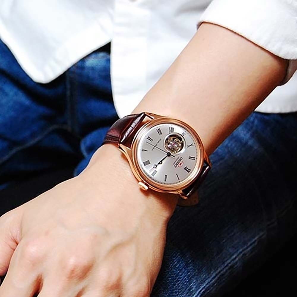 ساعت مردانه کلاسیک اورینت Orient کد SAG00001S0