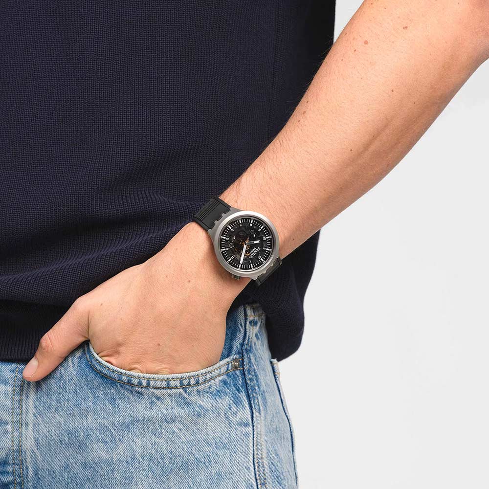 ساعت مچی مردانه سواچ، کد SB07S105