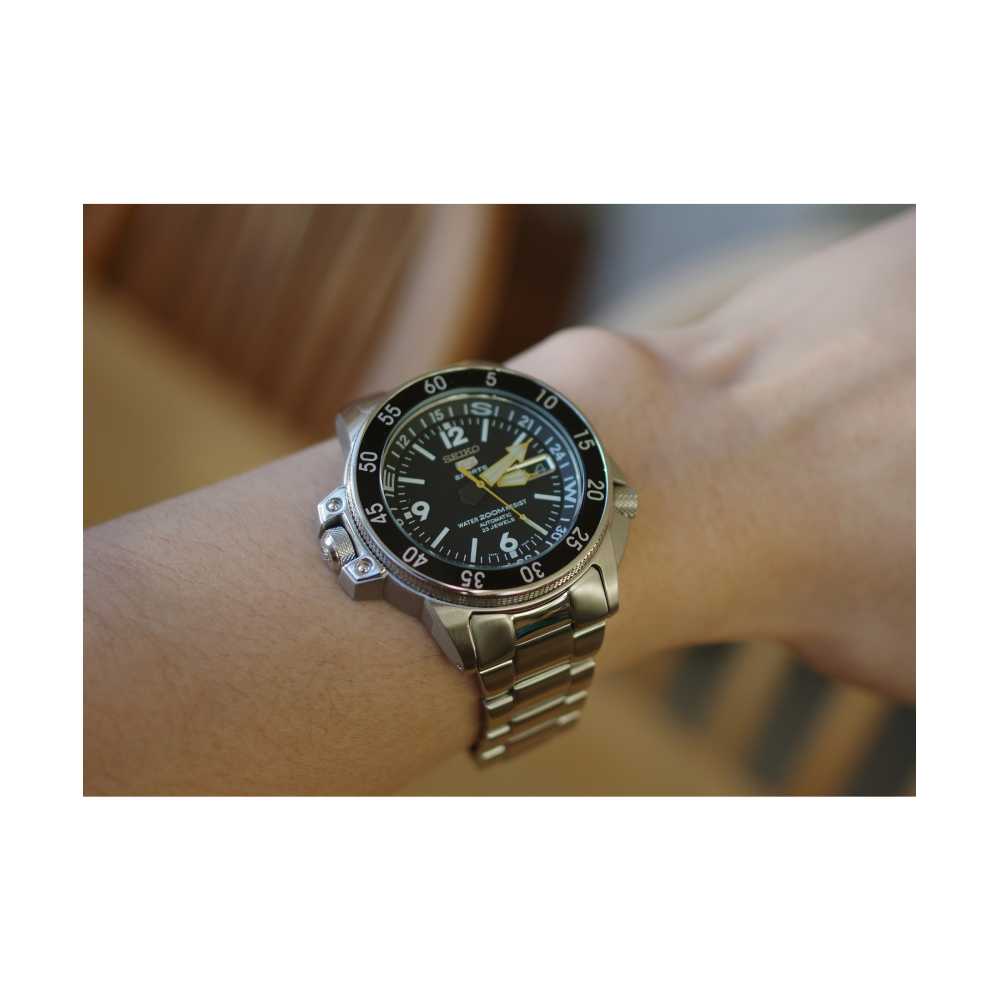 ساعت مچی مردانه سیکو، زیرمجموعه Seiko 5، کد SKZ211K1